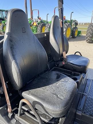 Image of John Deere Gator XUV 835E equipment image 4