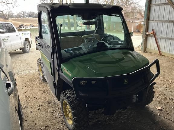 Image of John Deere XUV 835M equipment image 1