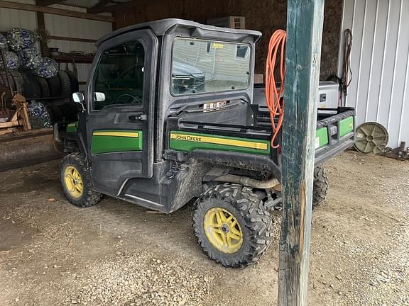 Image of John Deere XUV 835M equipment image 3