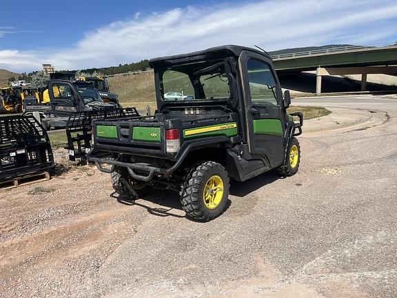 Image of John Deere XUV 835M equipment image 3