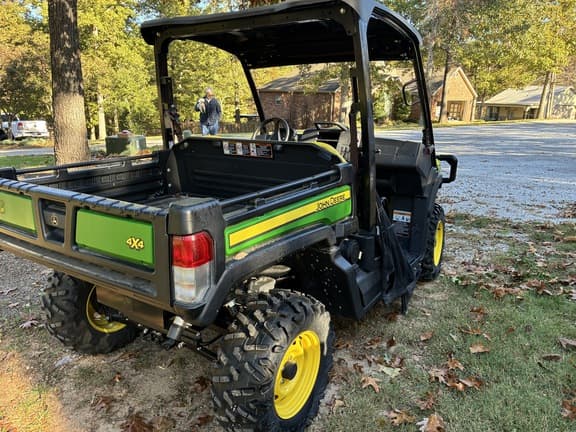 Image of John Deere XUV 835M equipment image 4