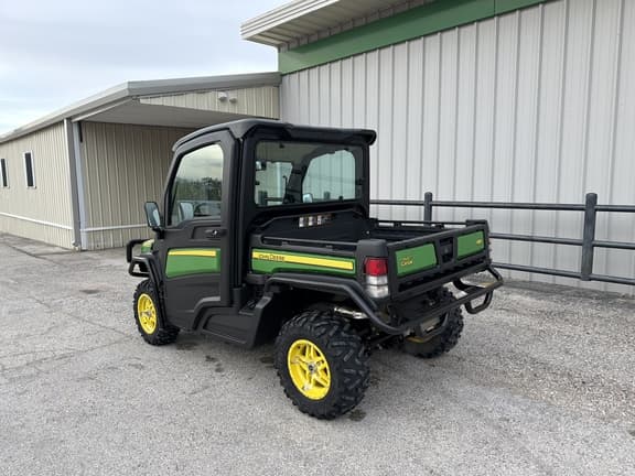 Image of John Deere XUV 835M equipment image 2