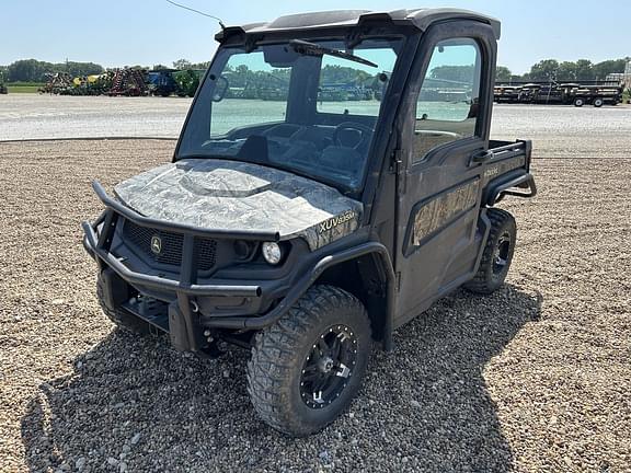 Image of John Deere XUV 835M Primary image