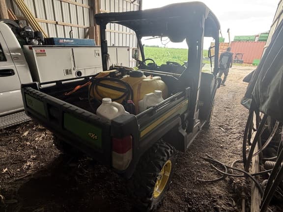 Image of John Deere XUV 835M equipment image 3