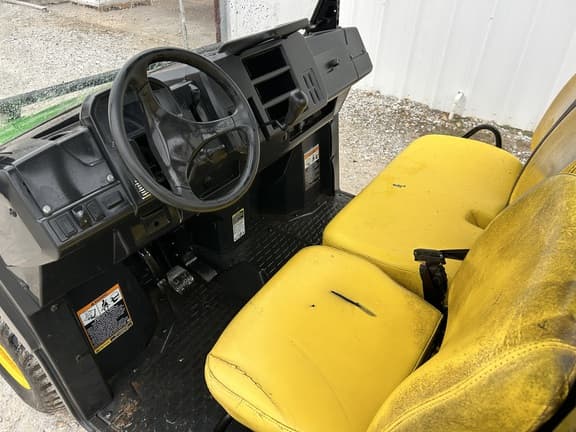 Image of John Deere XUV 835M equipment image 3