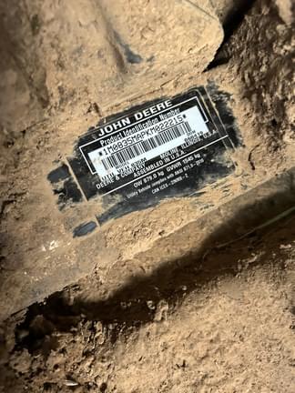 Image of John Deere XUV 835M equipment image 1