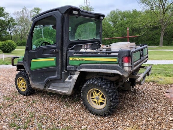 Main image John Deere XUV 835M