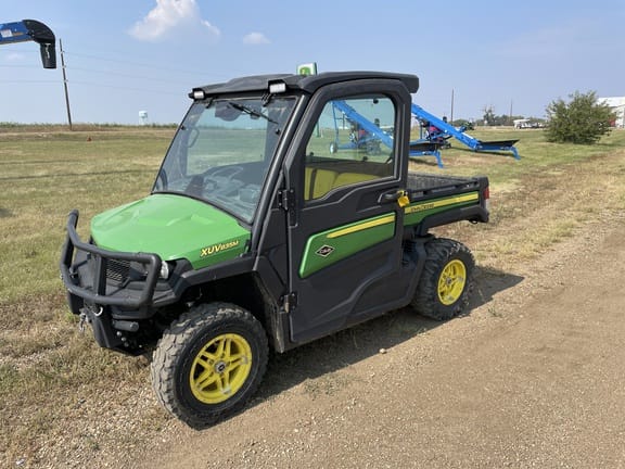 Main image John Deere XUV 835M