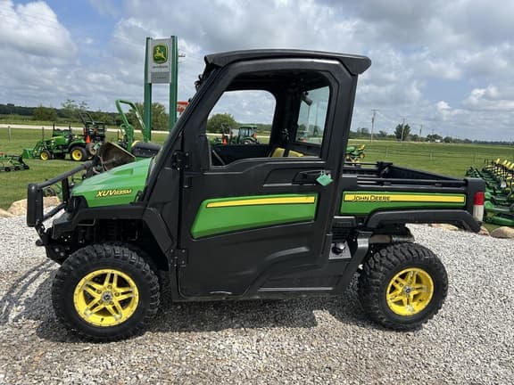 Image of John Deere XUV 835M equipment image 1