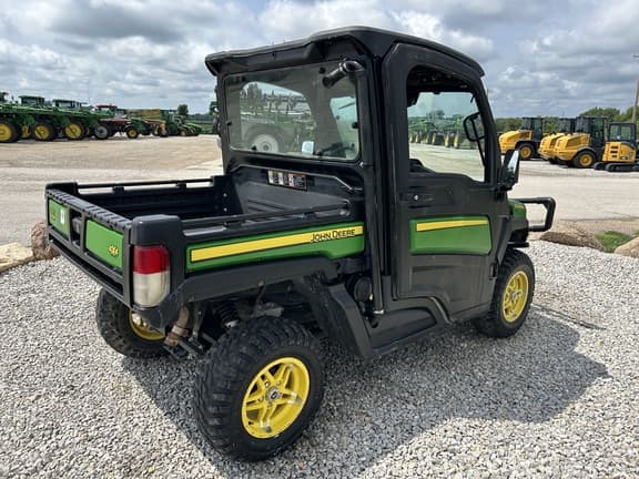 Image of John Deere XUV 835M equipment image 4