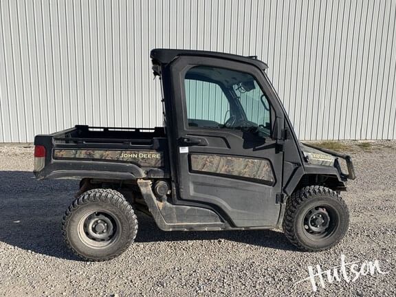 2019 John Deere XUV 835M Equipment Image0