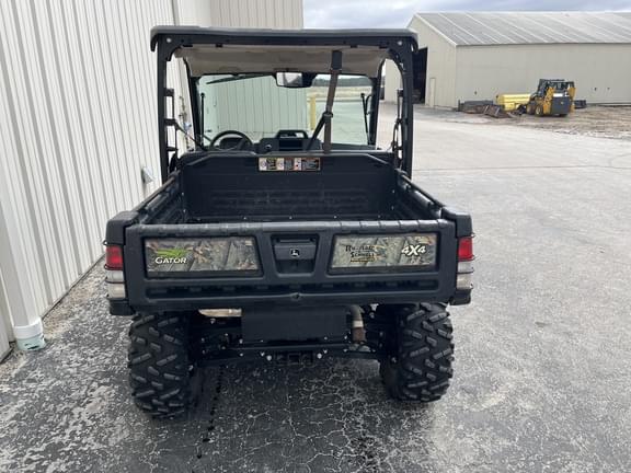 Image of John Deere XUV 835M equipment image 3