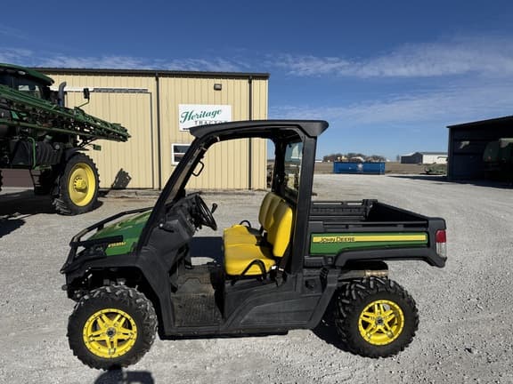 Image of John Deere XUV 835M Primary image