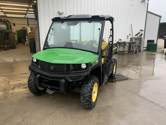 Image of John Deere XUV 835M equipment image 4