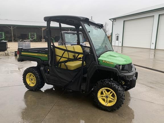 Image of John Deere XUV 835M equipment image 2