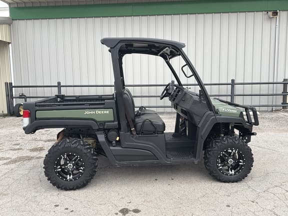 Image of John Deere XUV 835M equipment image 3