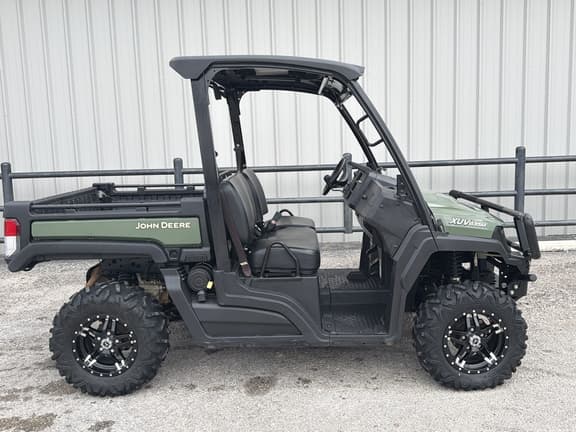 Image of John Deere XUV 835M equipment image 4