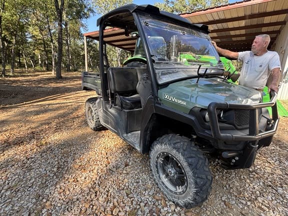 Image of John Deere XUV 835M equipment image 4