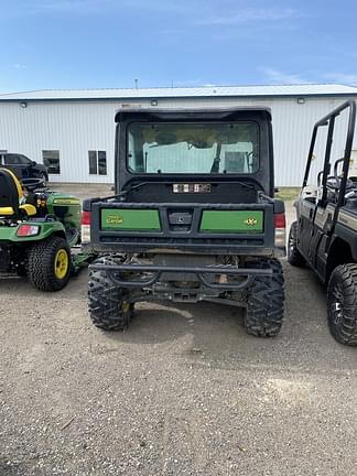 Image of John Deere XUV 835M equipment image 1