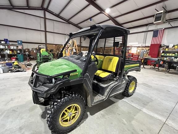 Image of John Deere XUV 835M Primary image