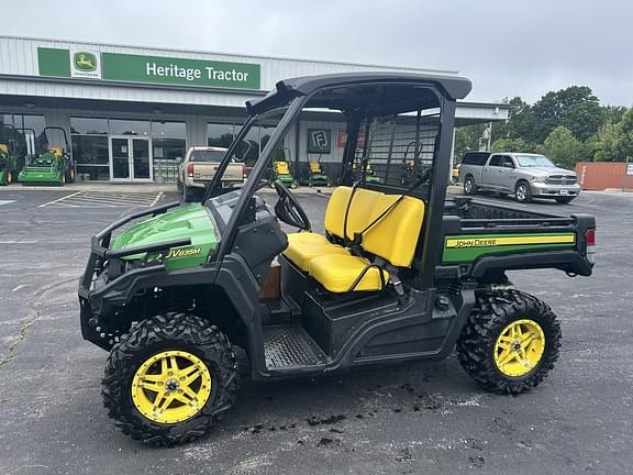 Image of John Deere XUV 835M equipment image 1