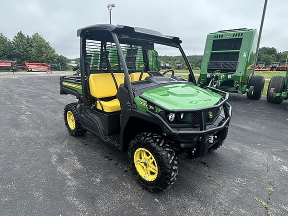 Image of John Deere XUV 835M equipment image 3