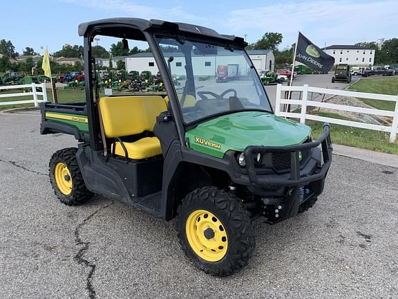 Image of John Deere XUV 835M Primary image