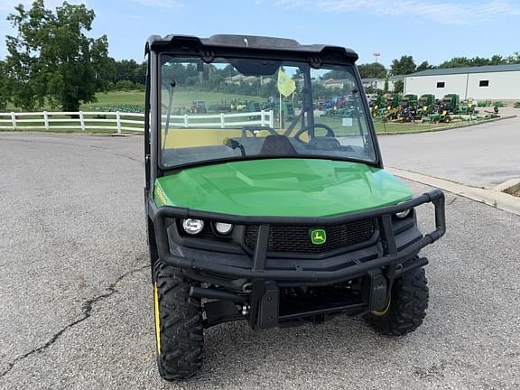 Image of John Deere XUV 835M equipment image 2