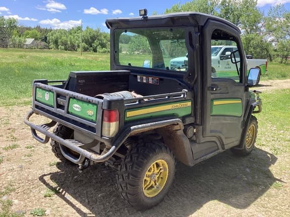 Image of John Deere XUV 835M equipment image 3