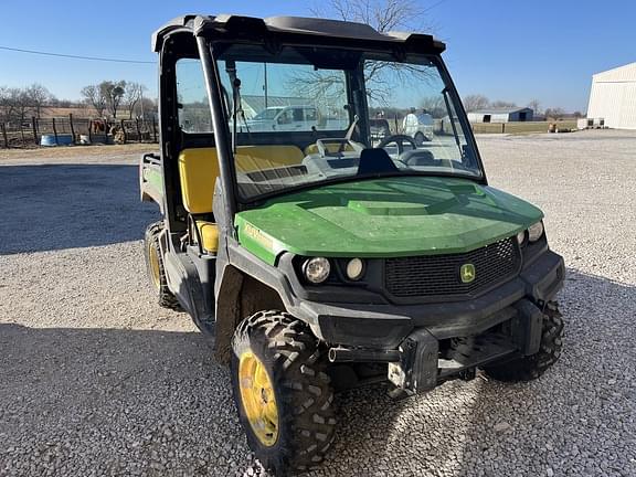 Image of John Deere XUV 835M equipment image 4