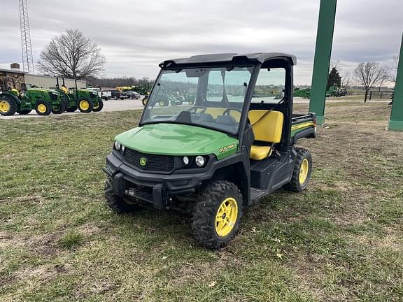 Image of John Deere XUV 835M Primary image