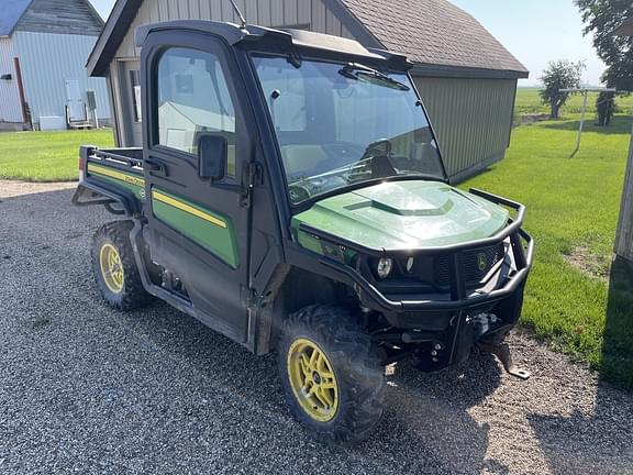 Image of John Deere XUV 835M Primary image