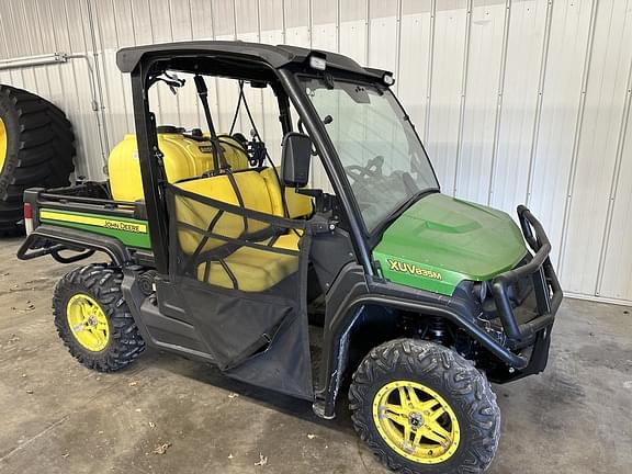 Image of John Deere XUV 835M Primary image