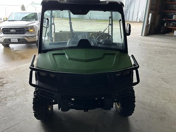 Image of John Deere XUV 835M equipment image 1