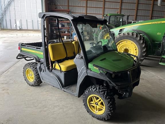 Image of John Deere XUV 835M equipment image 2