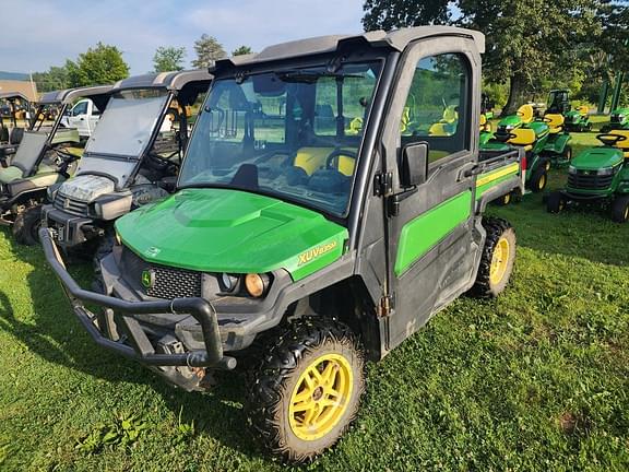 Image of John Deere XUV 835M Primary image