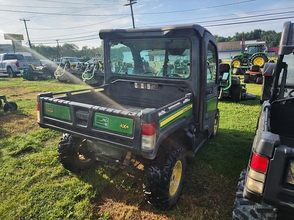 Image of John Deere XUV 835M equipment image 3