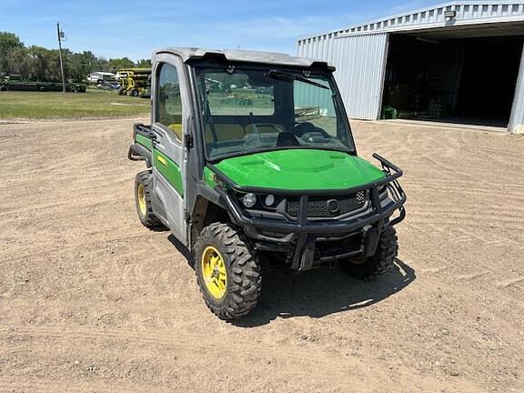 Image of John Deere XUV 835M equipment image 1