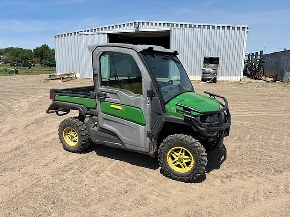 Image of John Deere XUV 835M Primary image