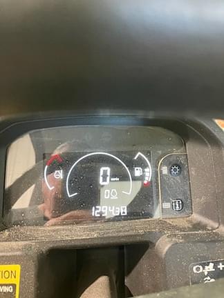 Image of John Deere XUV 835M equipment image 4
