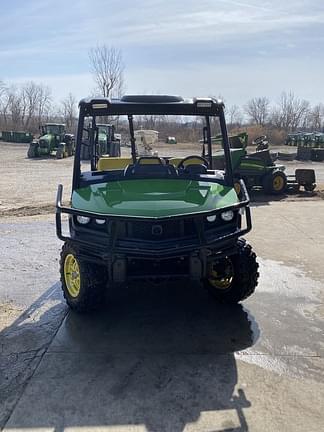 Image of John Deere XUV 835M equipment image 4