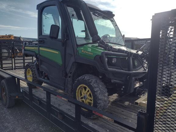 2019 John Deere XUV 835M Equipment Image0
