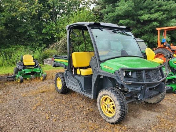 2019 John Deere XUV 835M Equipment Image0