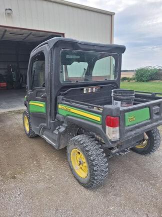 Image of John Deere XUV 835M equipment image 1