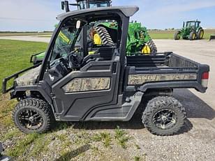 Main image John Deere XUV 835M 1