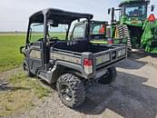 Thumbnail image John Deere XUV 835M 3