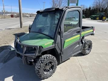 Main image John Deere XUV 835M