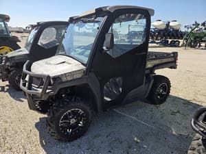 2019 John Deere XUV 835M Image