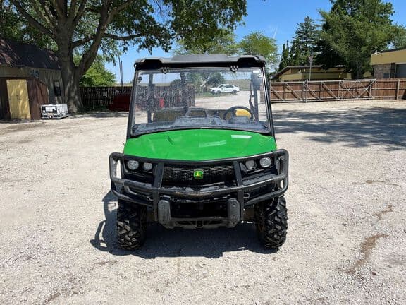 Image of John Deere XUV 835M equipment image 1