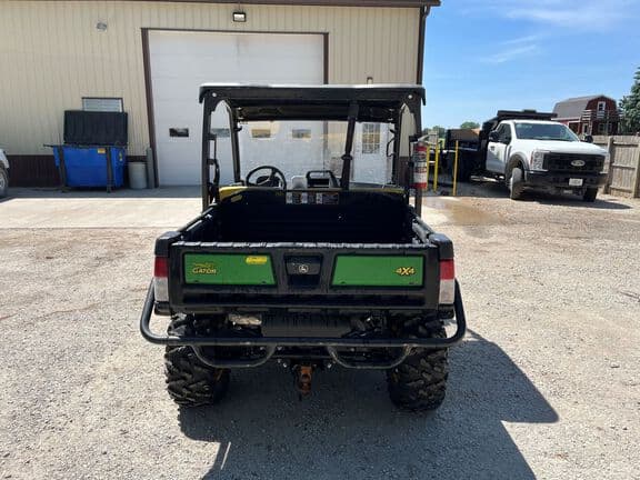 Image of John Deere XUV 835M equipment image 3